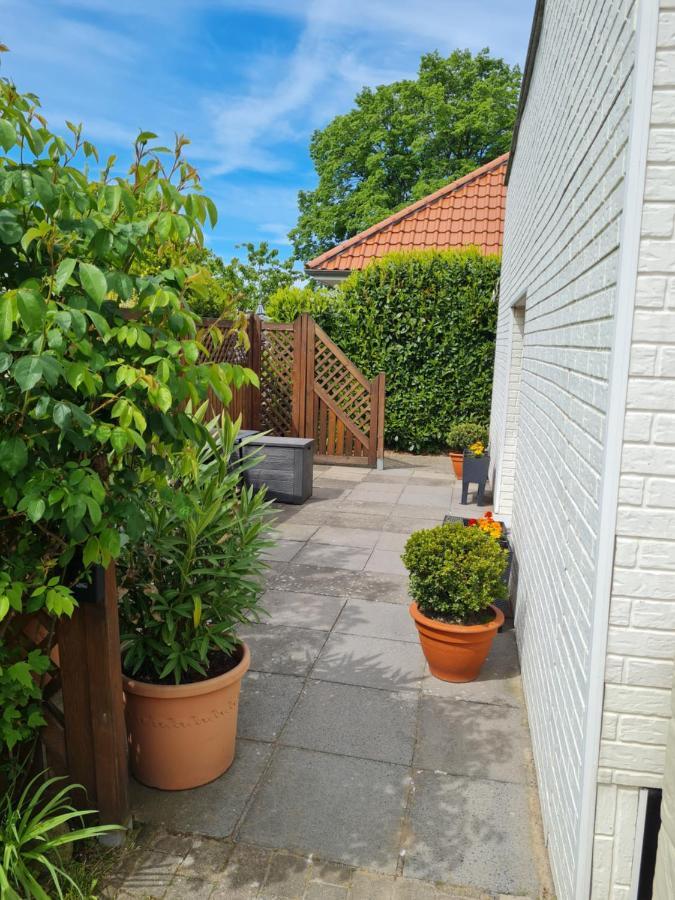 Ferienwohnung Im Leuchtturmort באסטורף מראה חיצוני תמונה